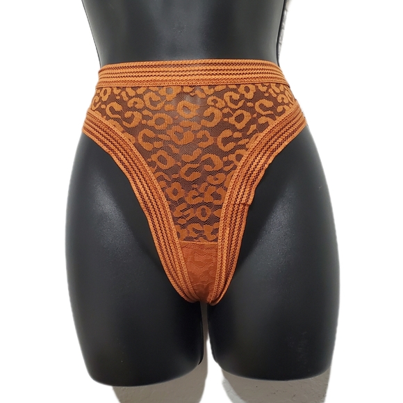 "Demi" Frederick's Of Hollywood Lace Bonbay Brown Thong Size 1X - Picture 2 of 9